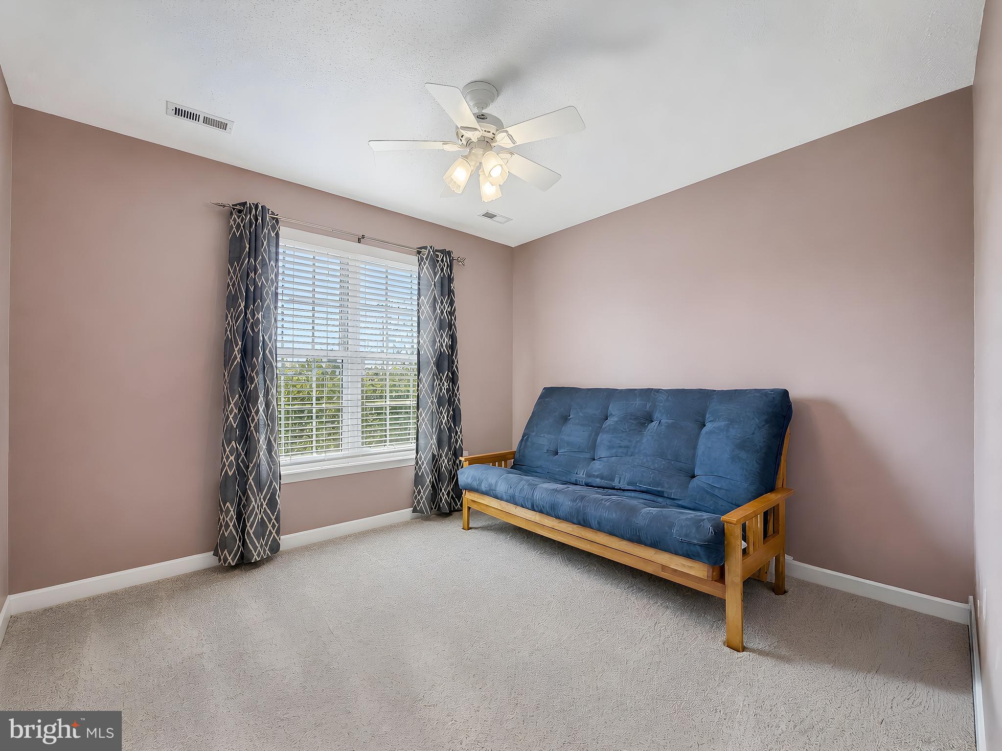 KINGS GRANT - Residential