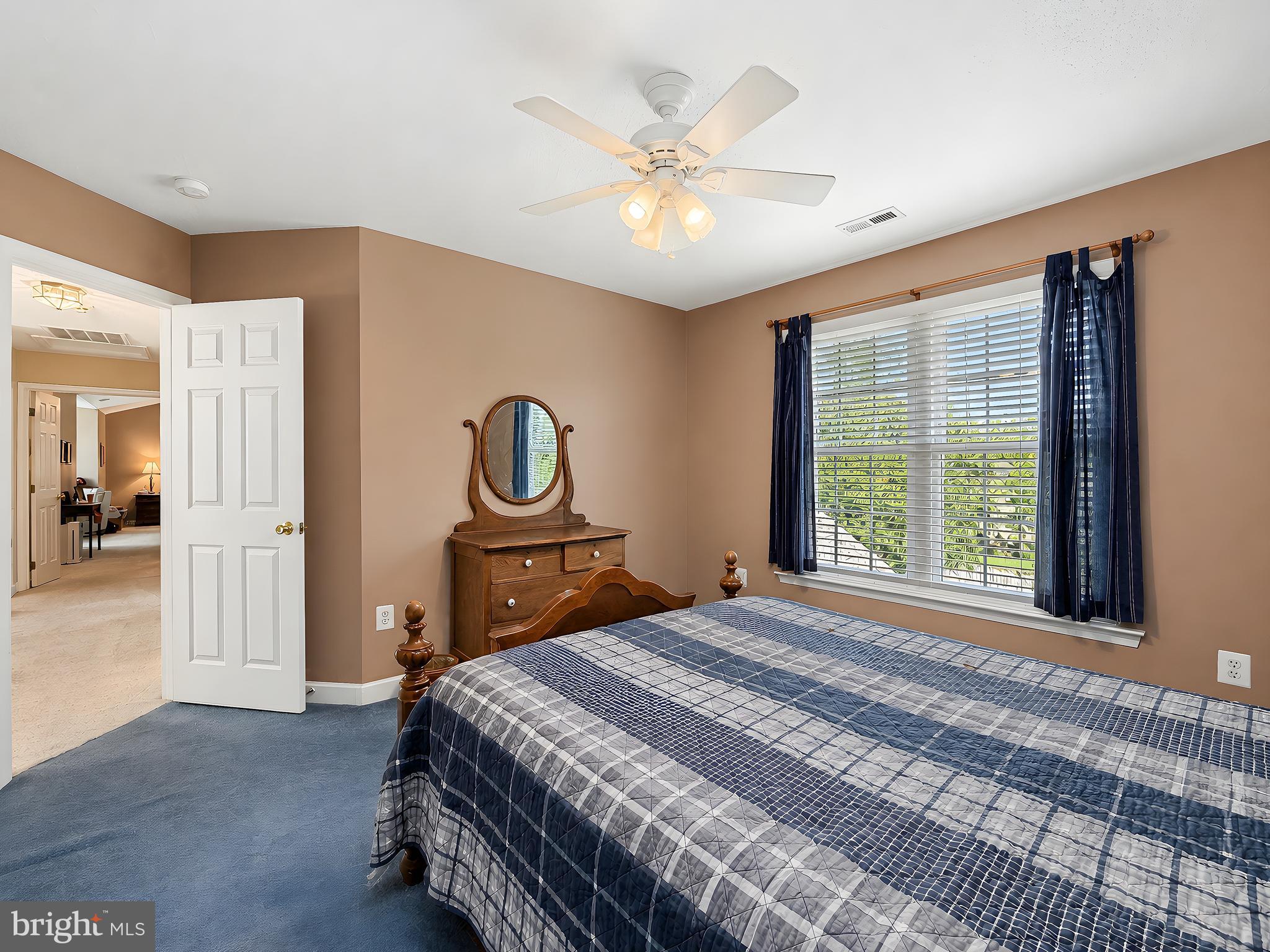 KINGS GRANT - Residential