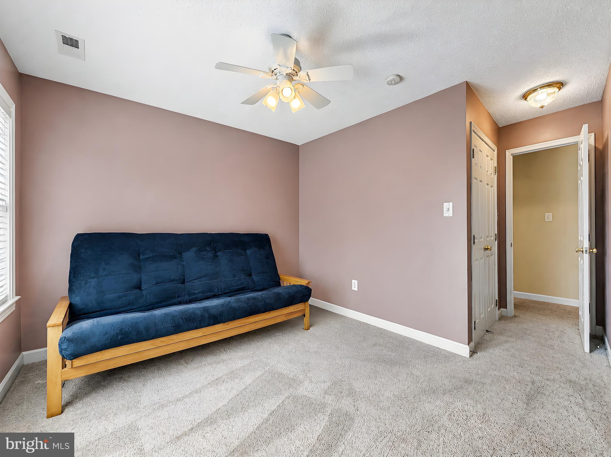 KINGS GRANT - Residential