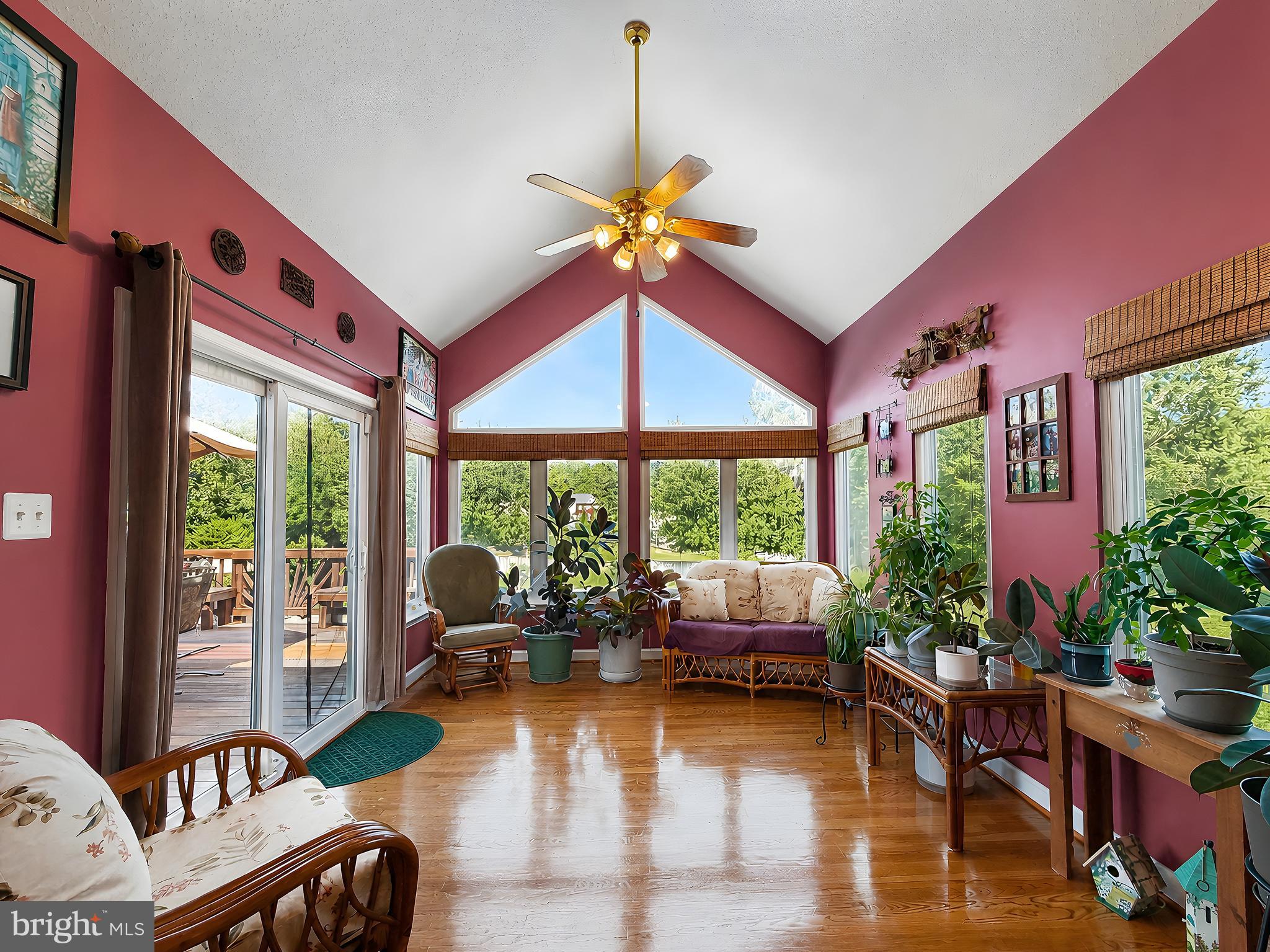 KINGS GRANT - Residential
