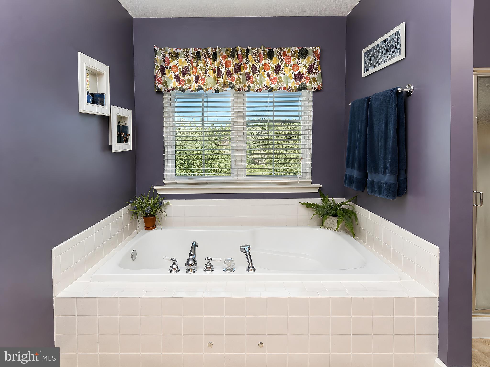 KINGS GRANT - Residential