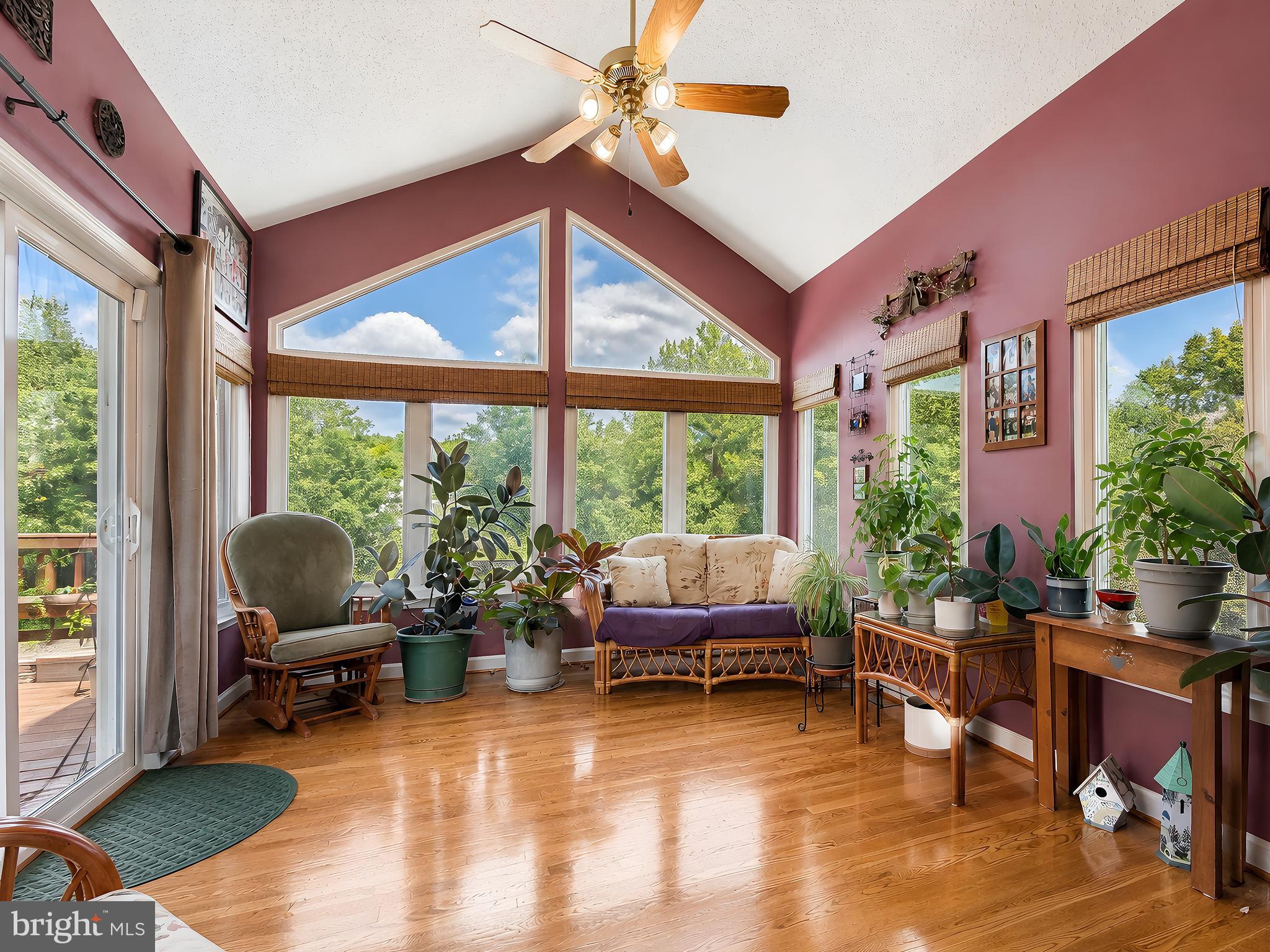 KINGS GRANT - Residential