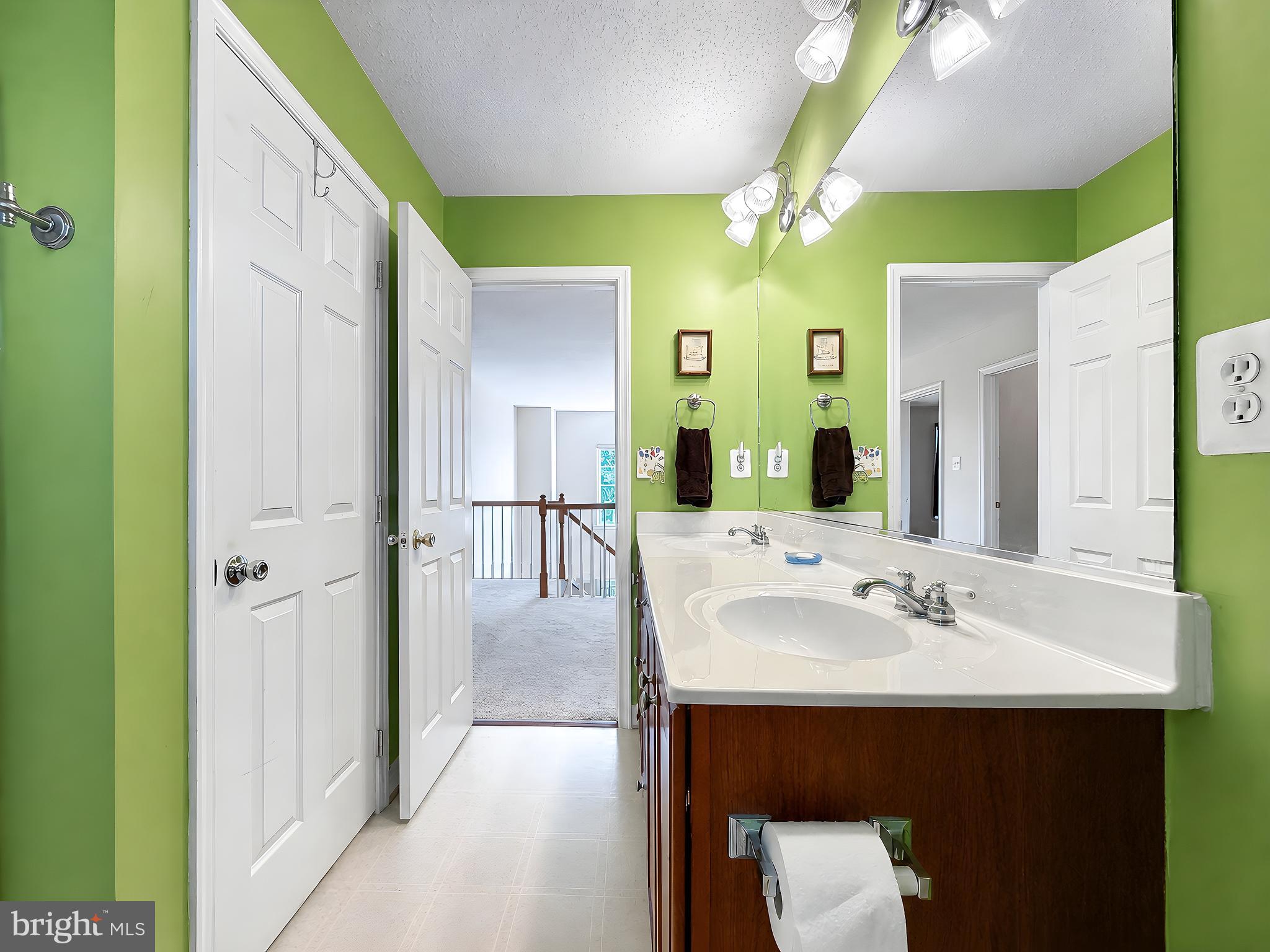 KINGS GRANT - Residential