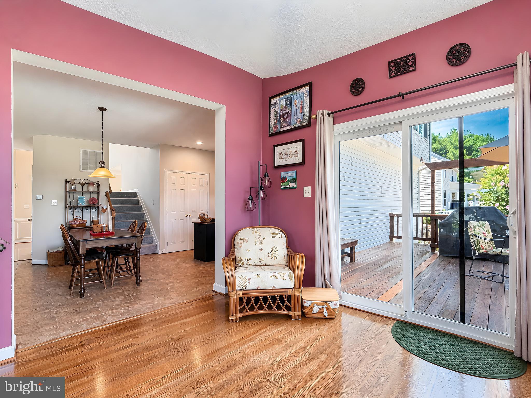 KINGS GRANT - Residential