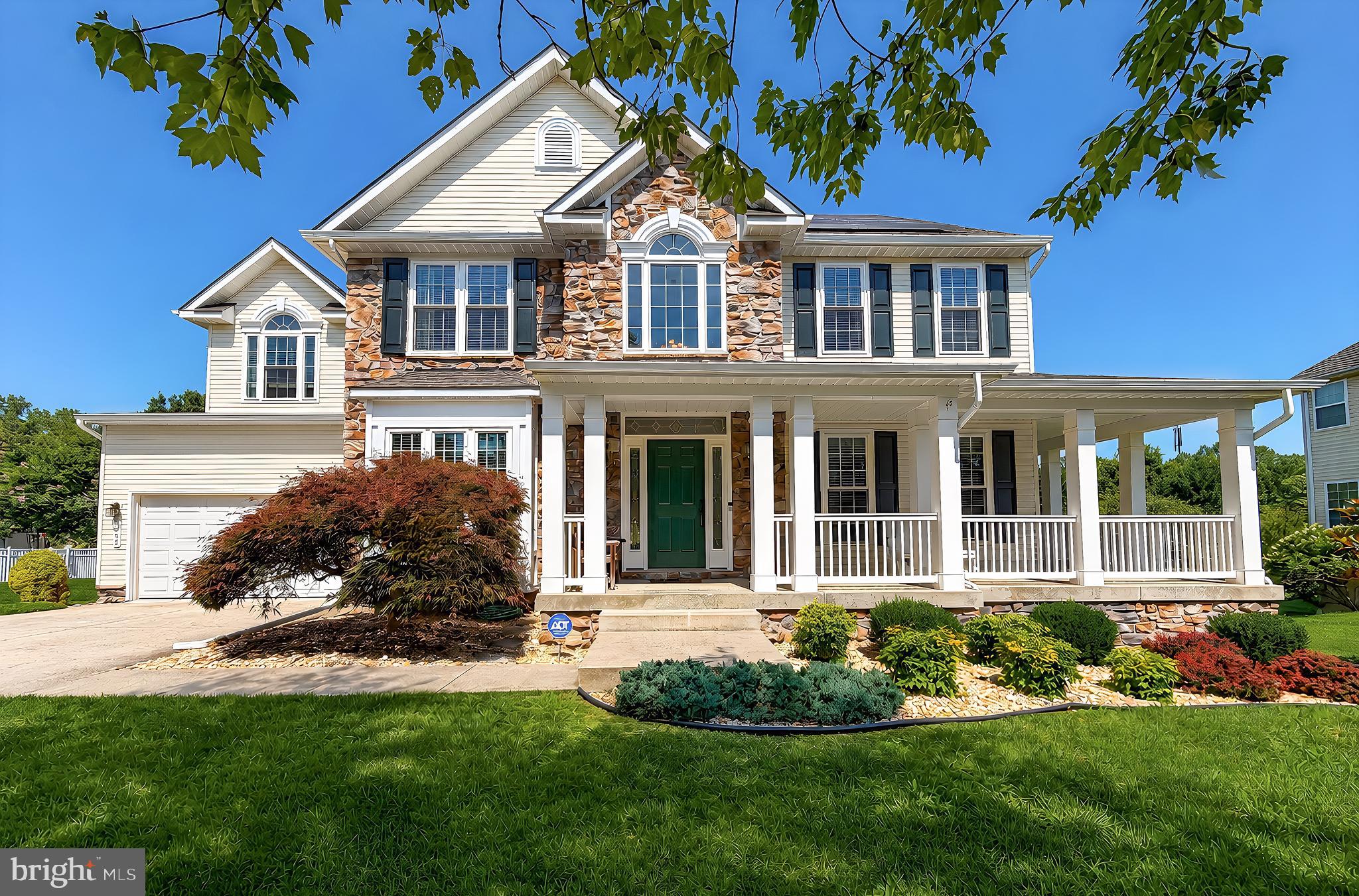 KINGS GRANT - Residential