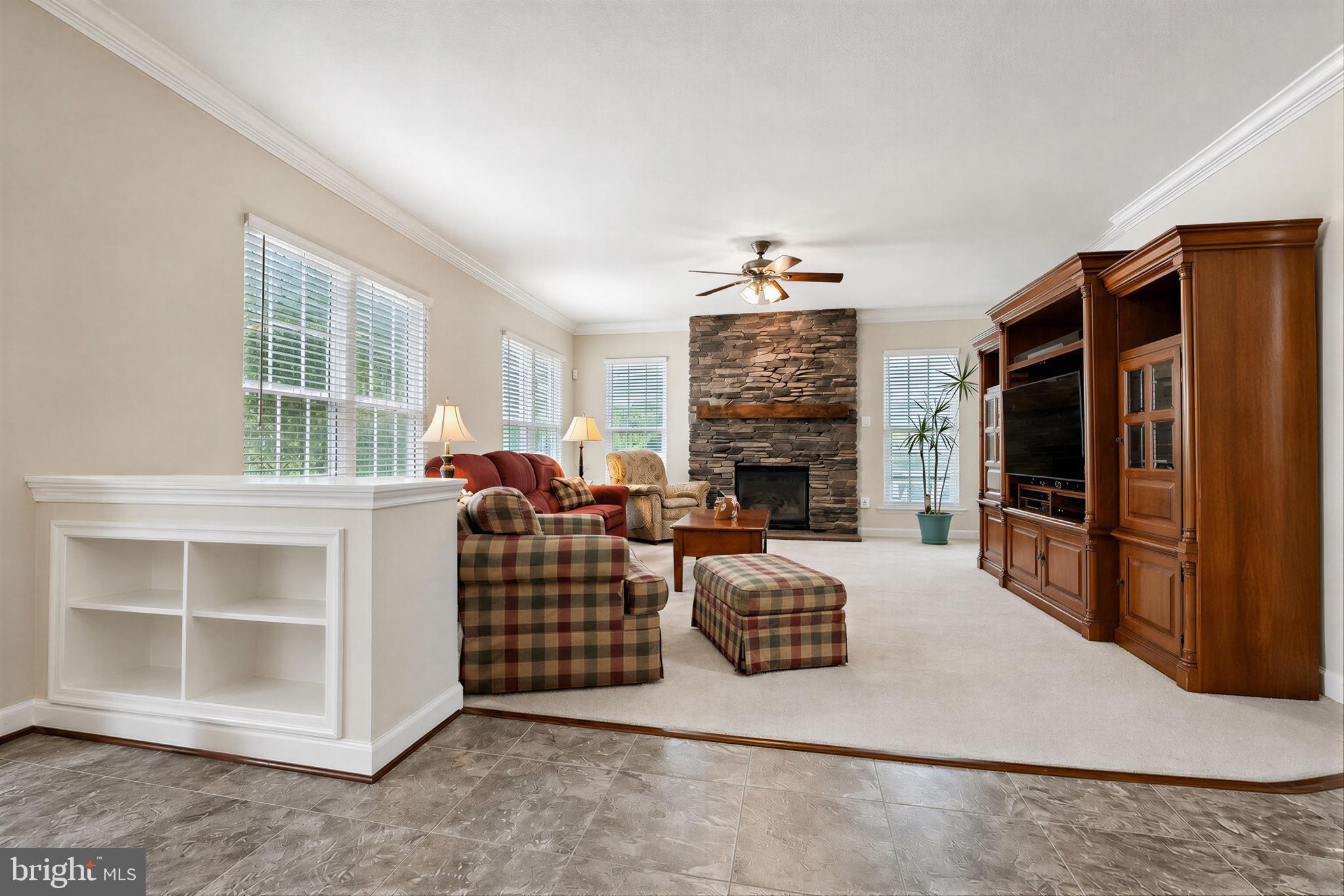KINGS GRANT - Residential