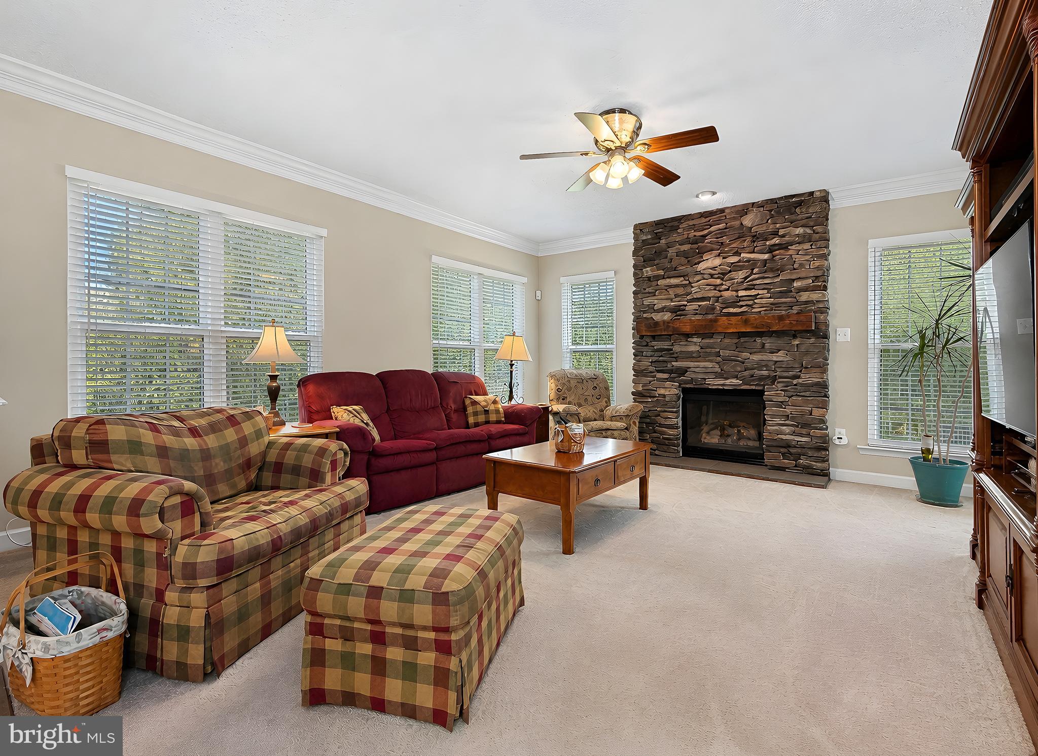 KINGS GRANT - Residential