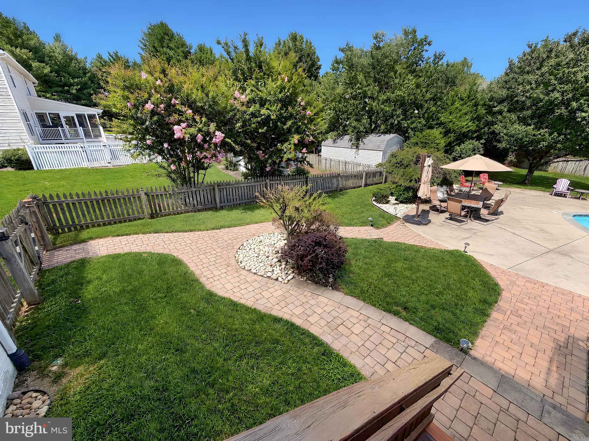 KINGS GRANT - Residential