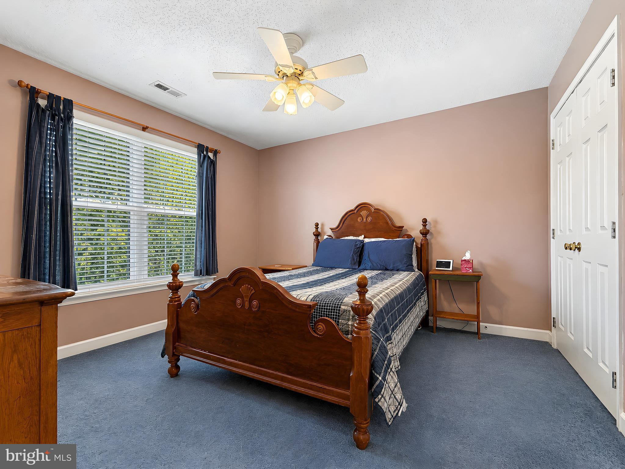 KINGS GRANT - Residential
