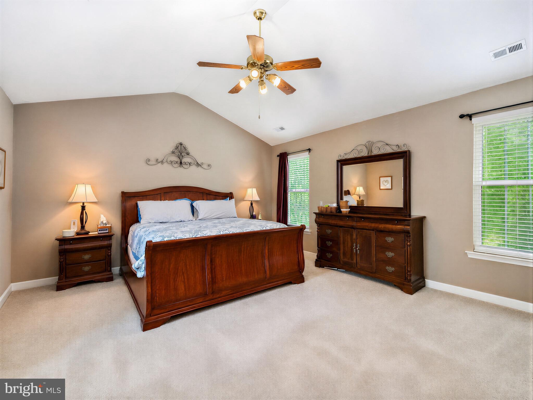 KINGS GRANT - Residential