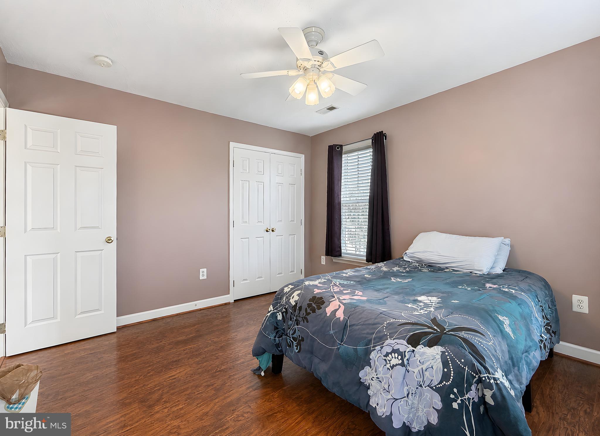 KINGS GRANT - Residential