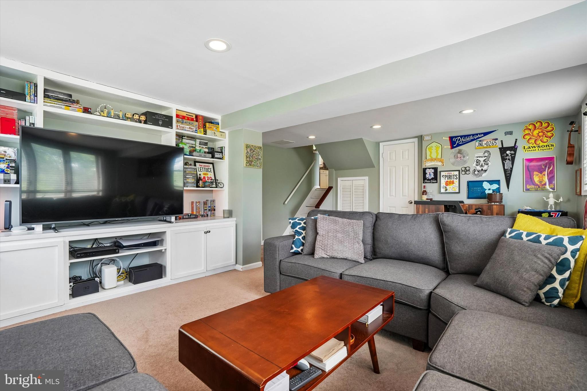 KING OF PRUSSIA - Residential