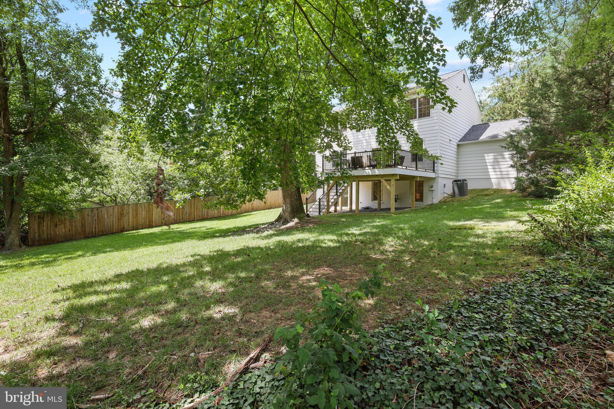 LAKE BRADDOCK - Residential