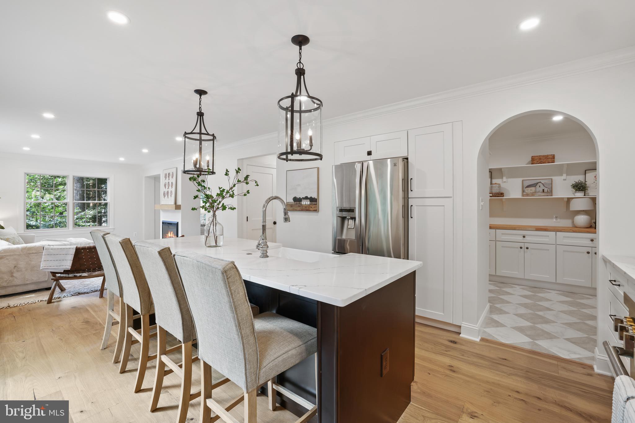 LAKE BRADDOCK - Residential