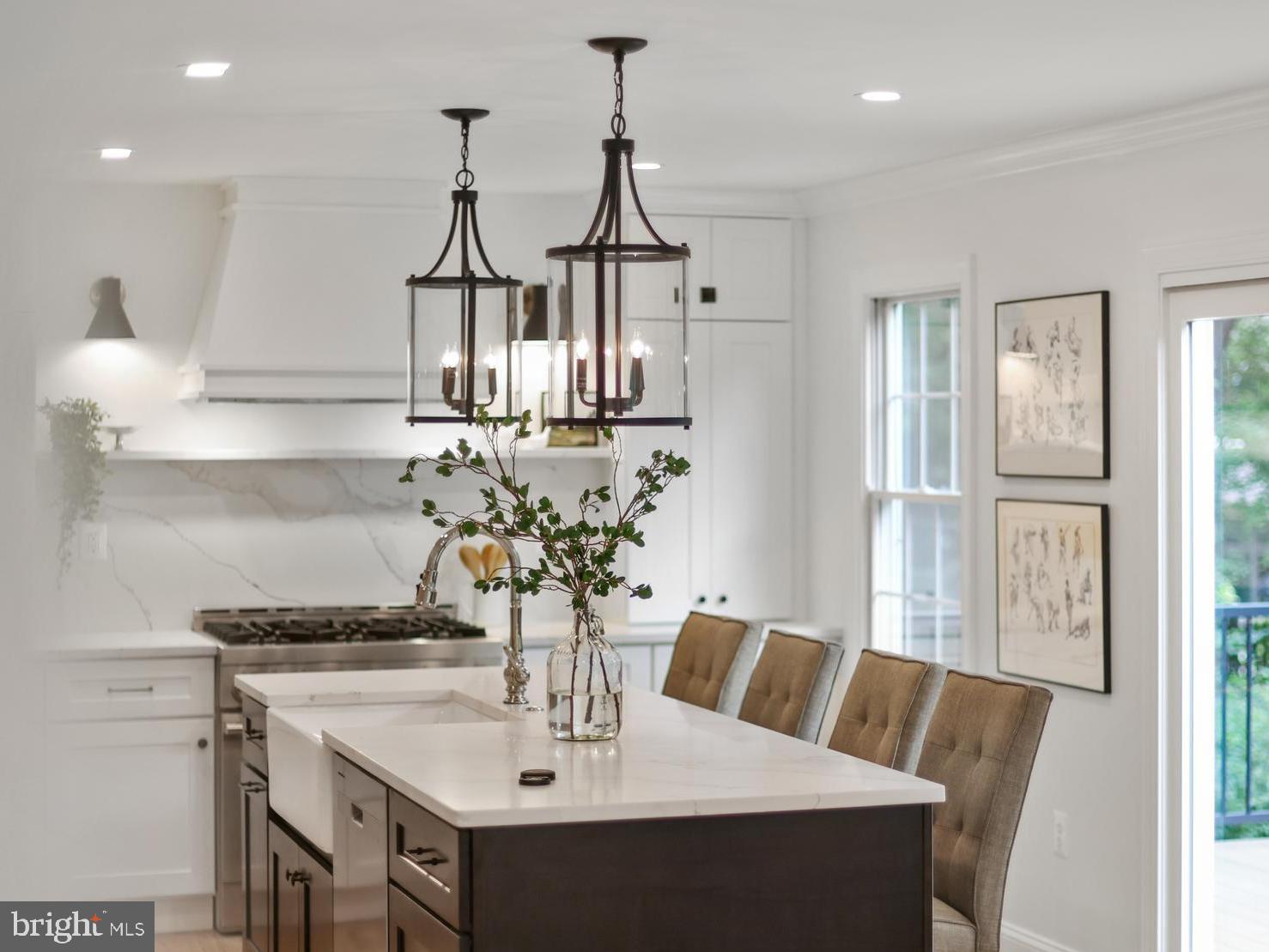 LAKE BRADDOCK - Residential