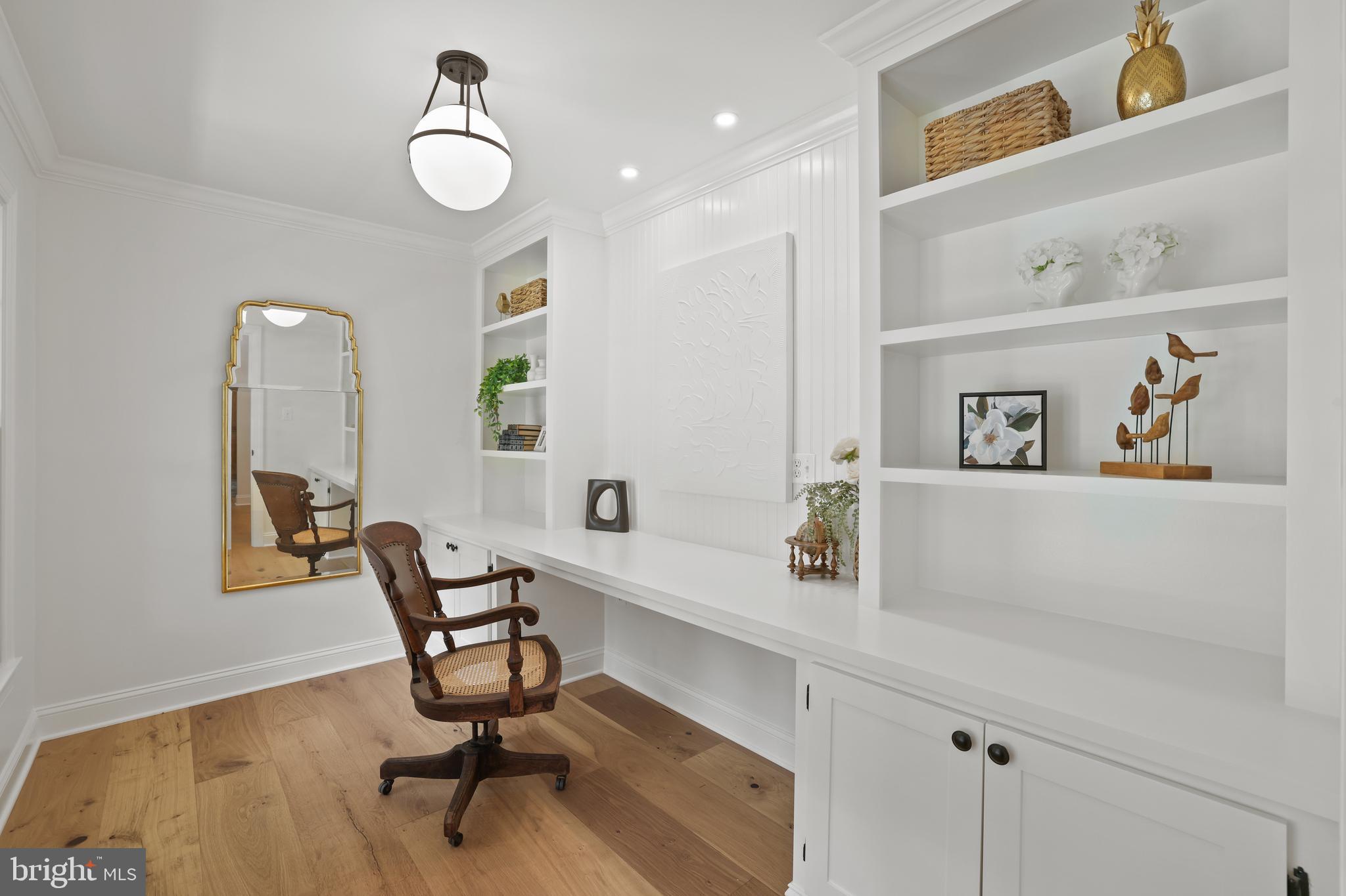 LAKE BRADDOCK - Residential
