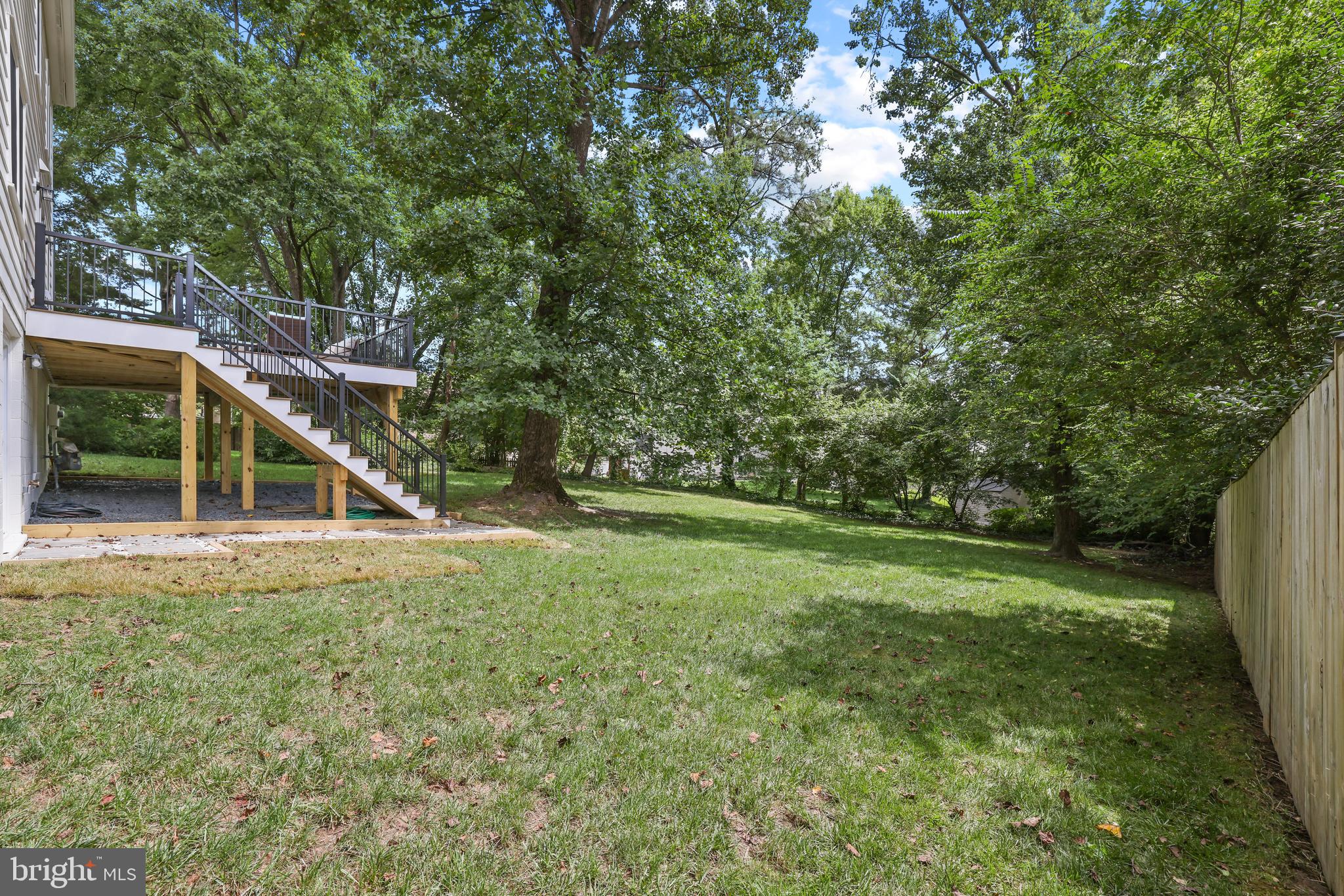 LAKE BRADDOCK - Residential