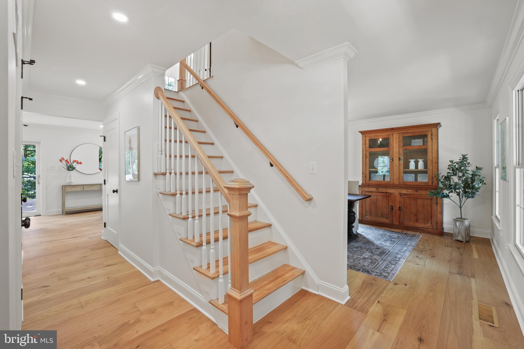 LAKE BRADDOCK - Residential