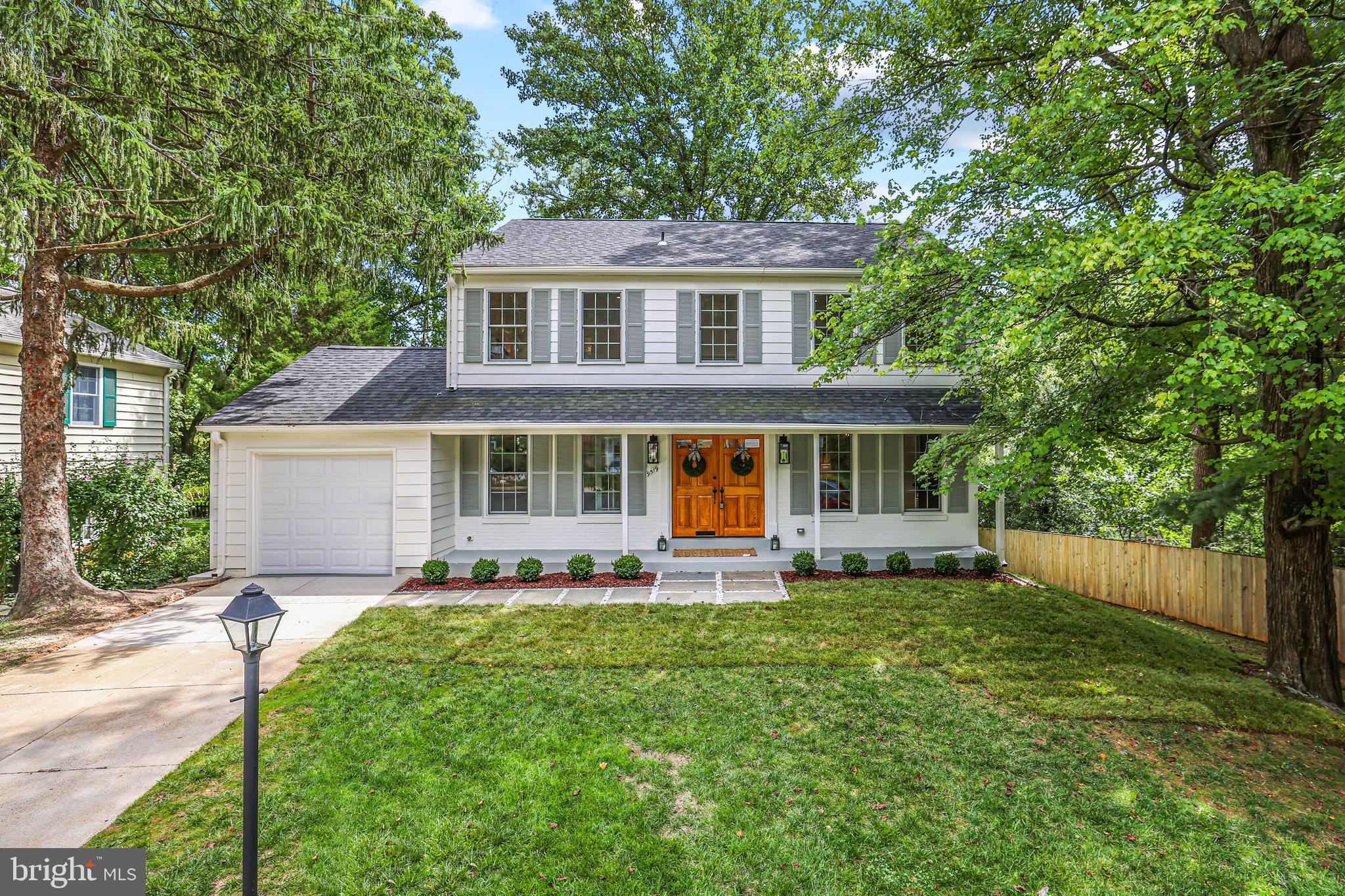 LAKE BRADDOCK - Residential