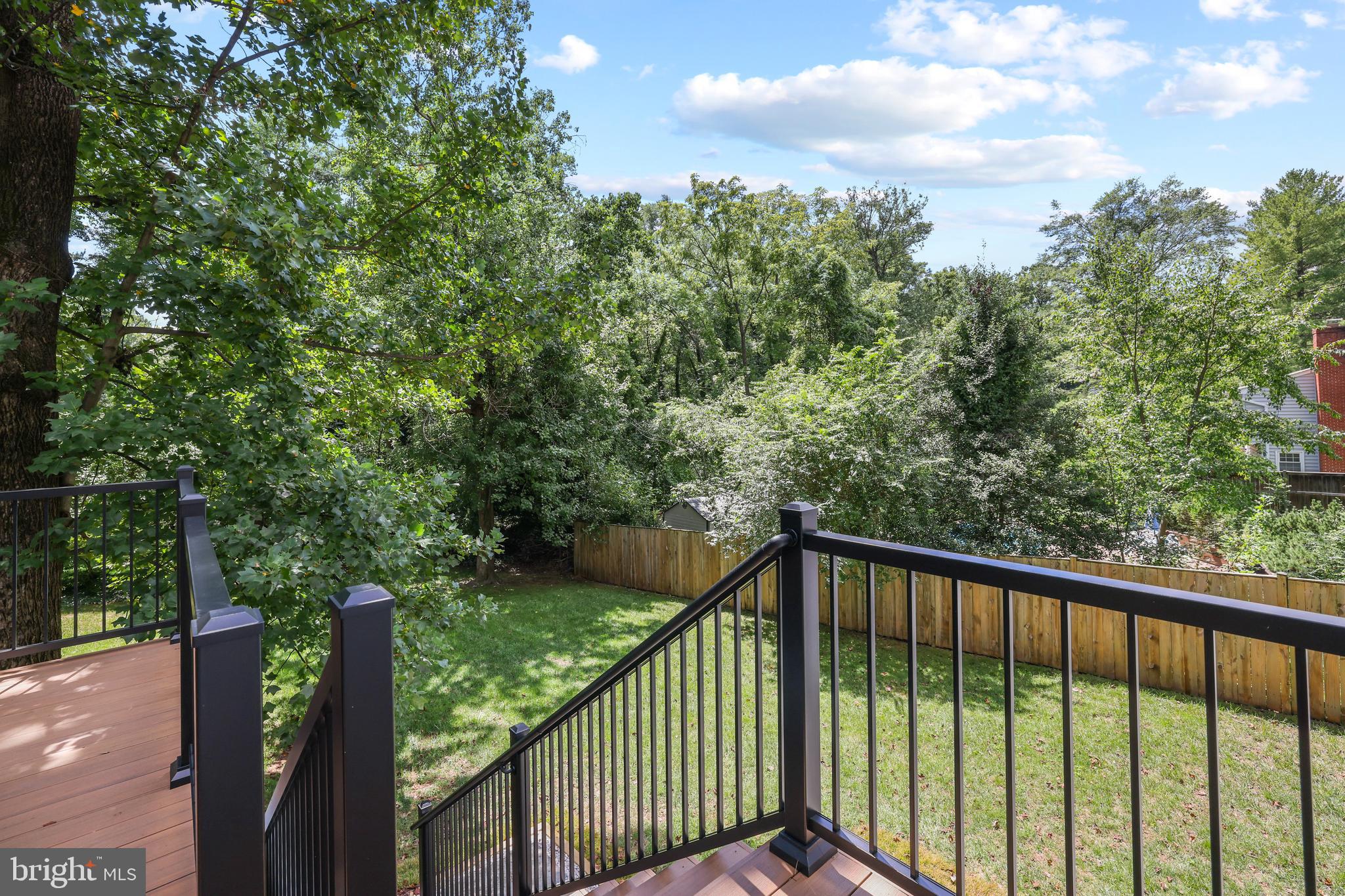 LAKE BRADDOCK - Residential
