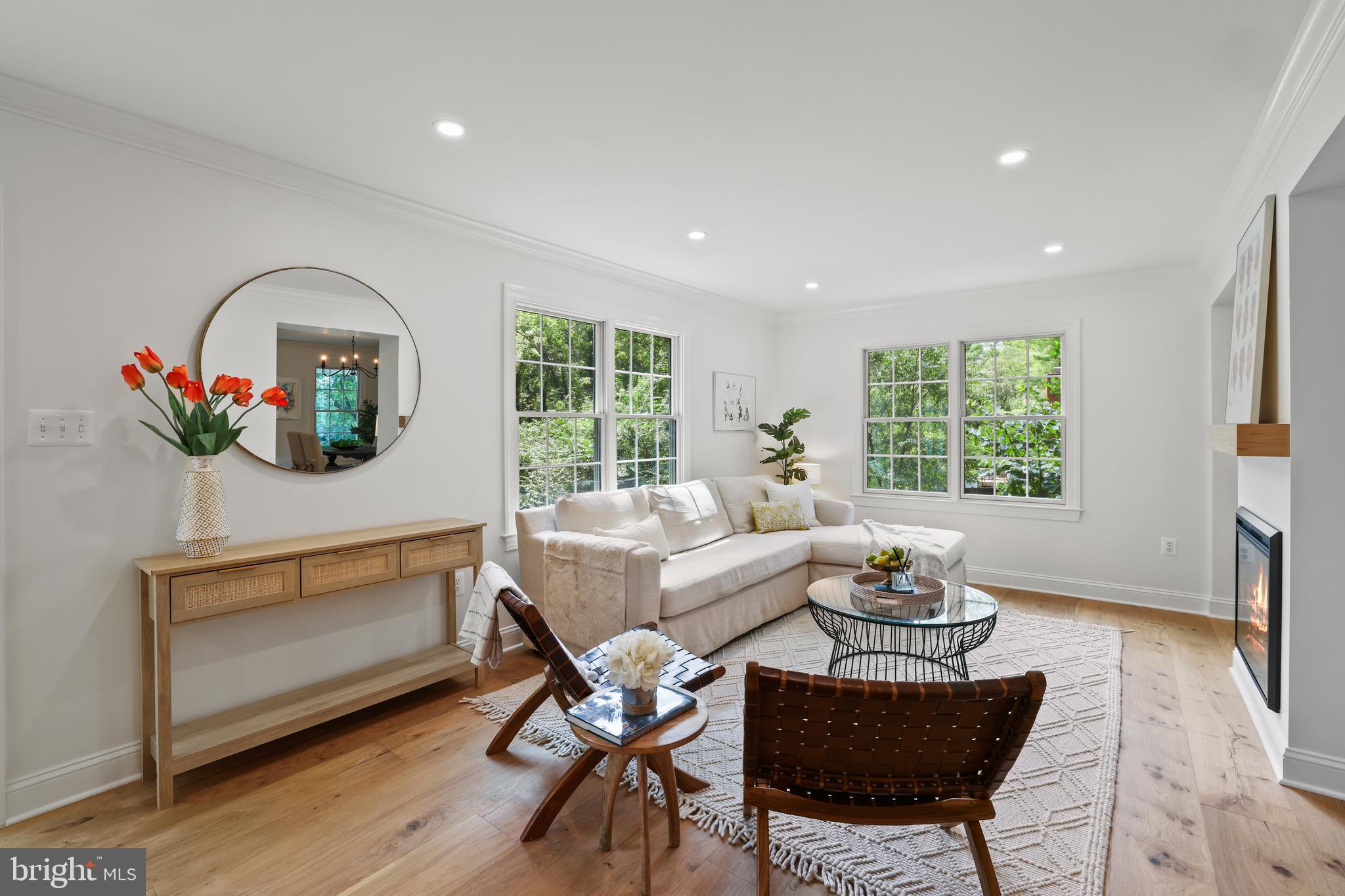 LAKE BRADDOCK - Residential