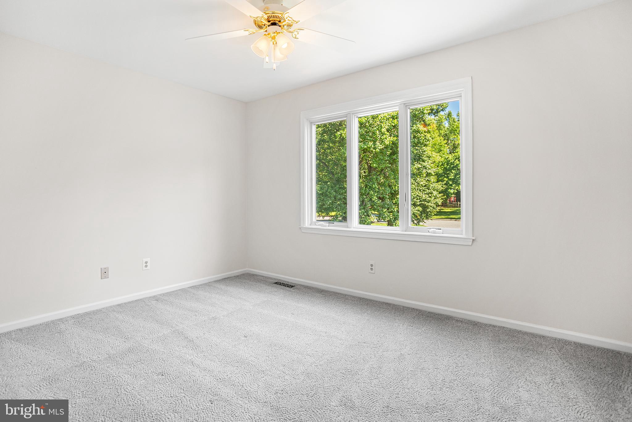 ROCKFORD ESTATES - Residential