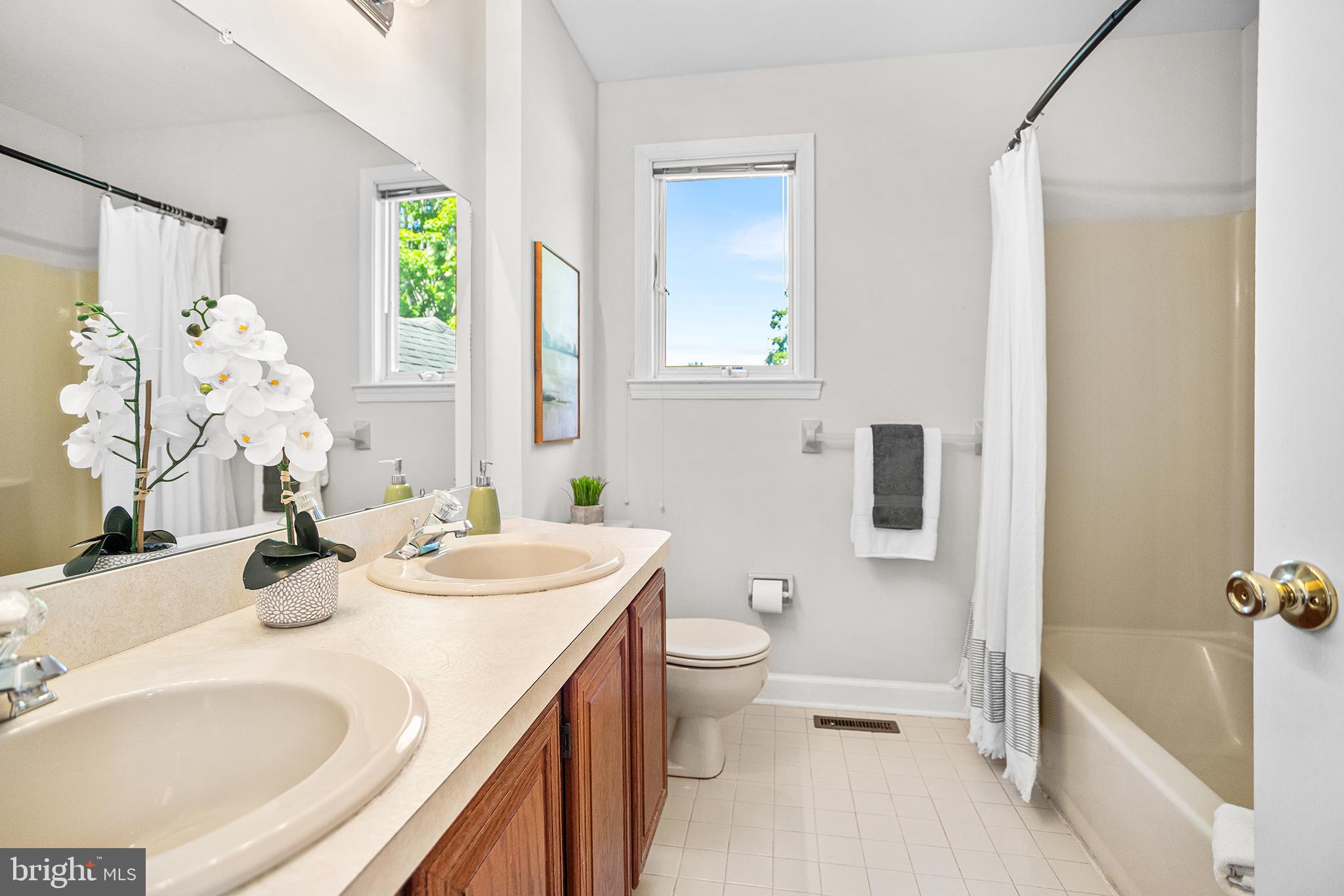 ROCKFORD ESTATES - Residential