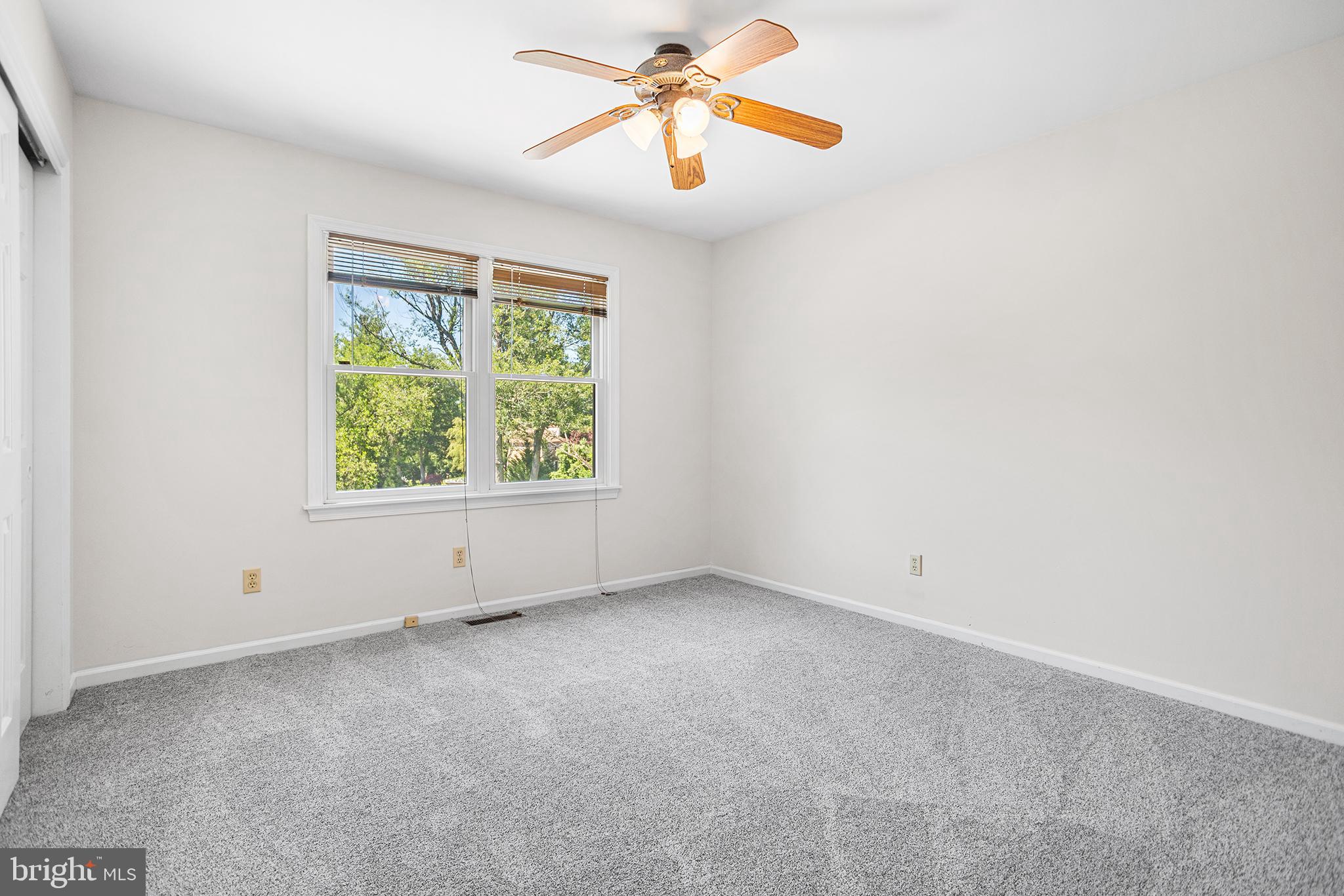 ROCKFORD ESTATES - Residential