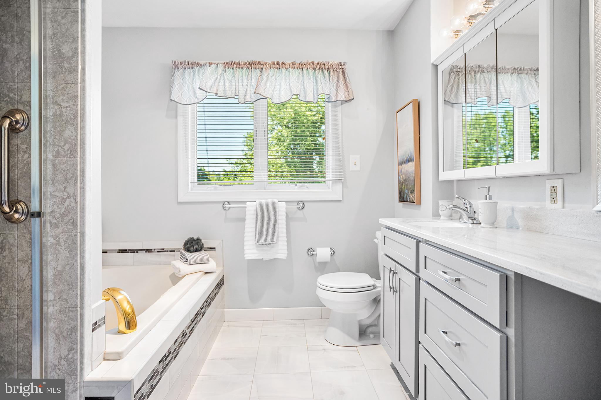 ROCKFORD ESTATES - Residential