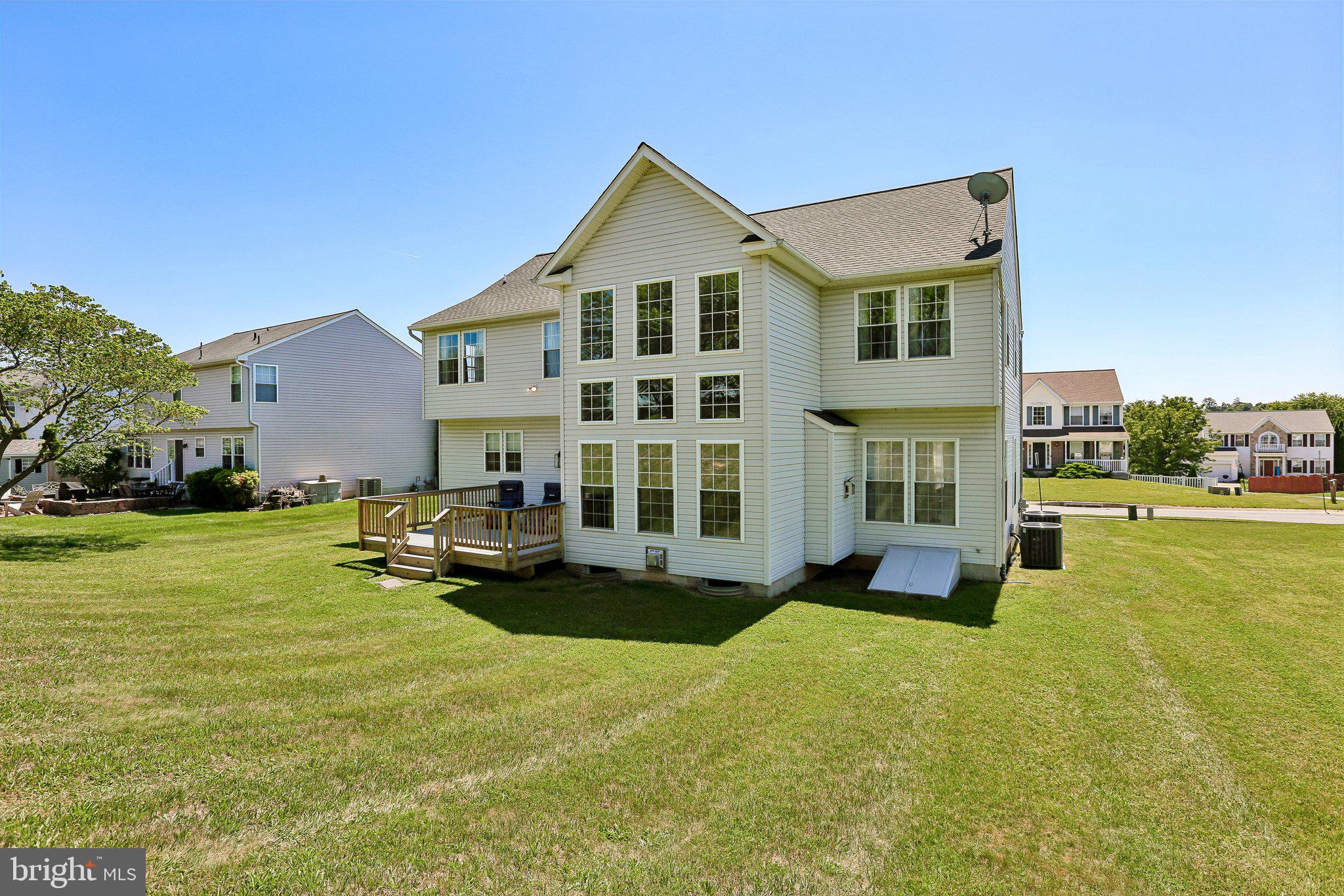 MANCHESTER FARMS - Residential