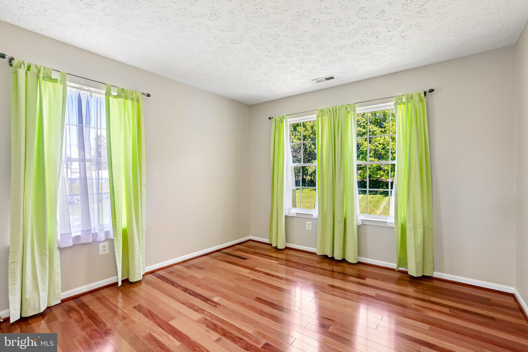 MANCHESTER FARMS - Residential