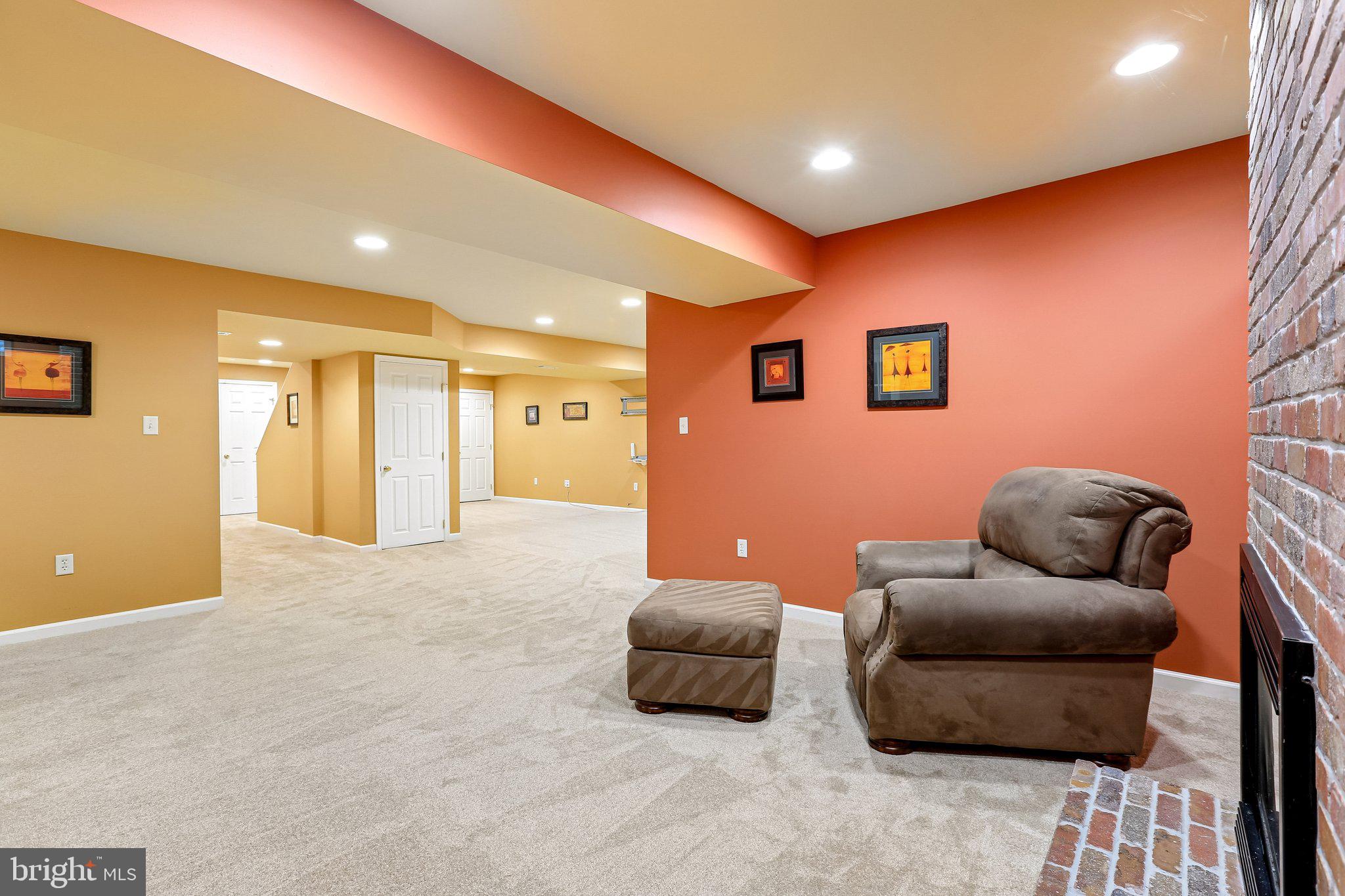 MANCHESTER FARMS - Residential