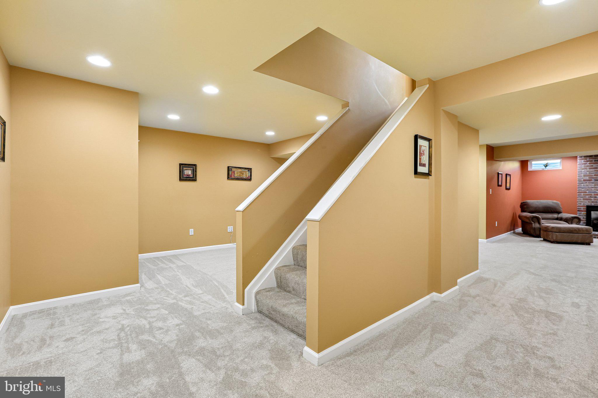 MANCHESTER FARMS - Residential