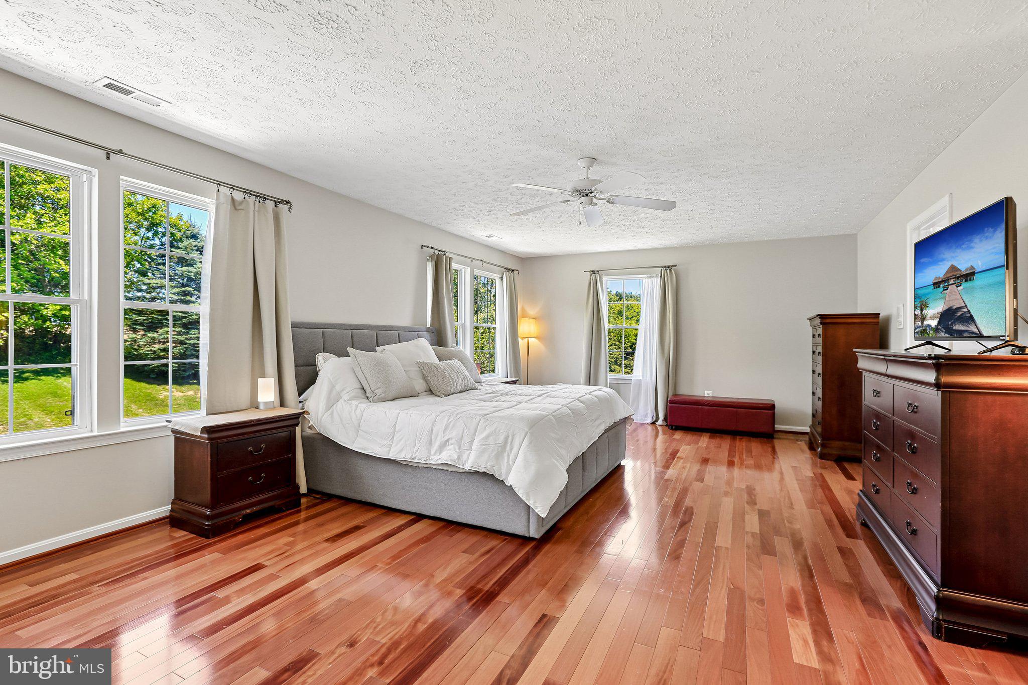 MANCHESTER FARMS - Residential