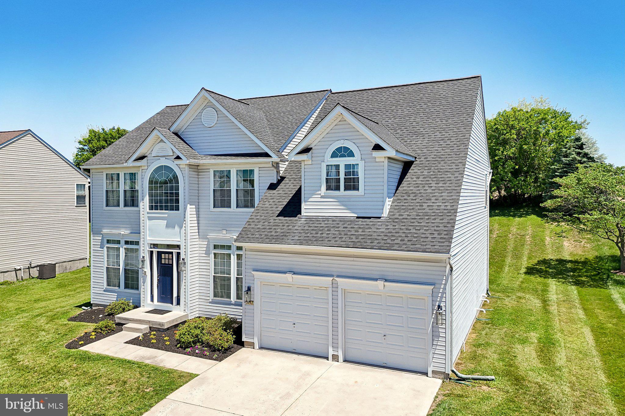 MANCHESTER FARMS - Residential