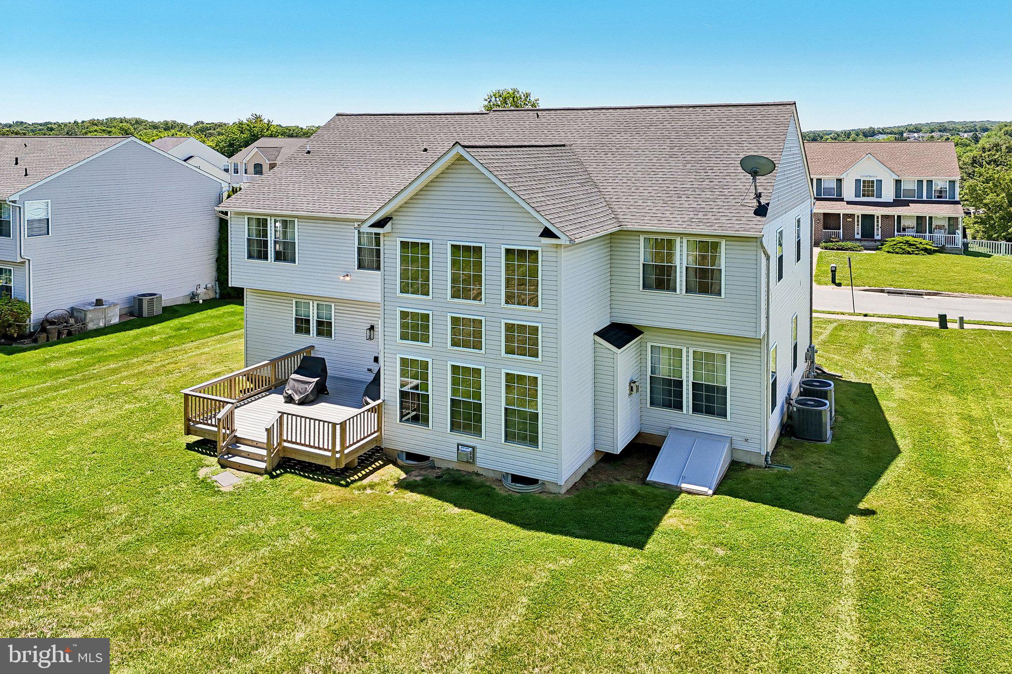MANCHESTER FARMS - Residential