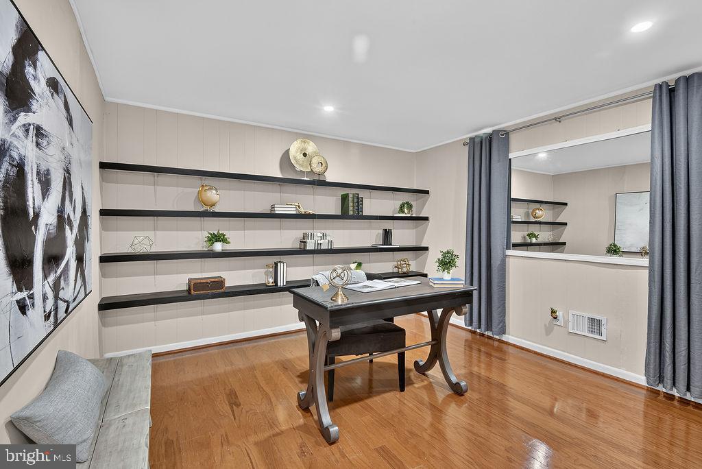 LITTLE ROCKY RUN - Residential