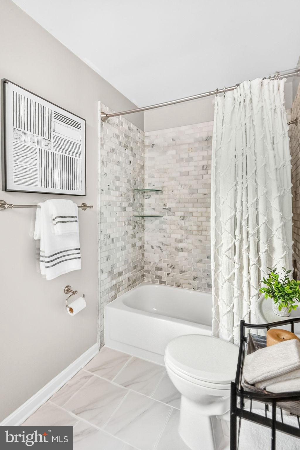 LITTLE ROCKY RUN - Residential