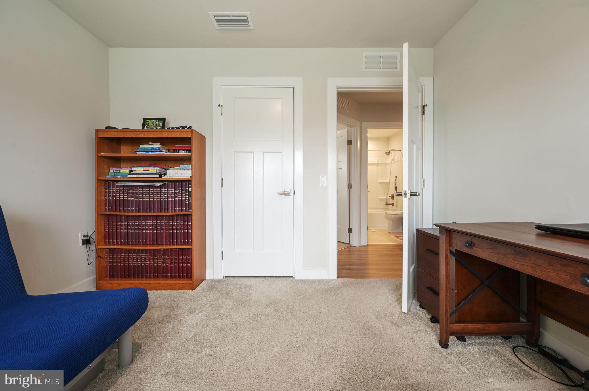 VERONA WOODS - Residential