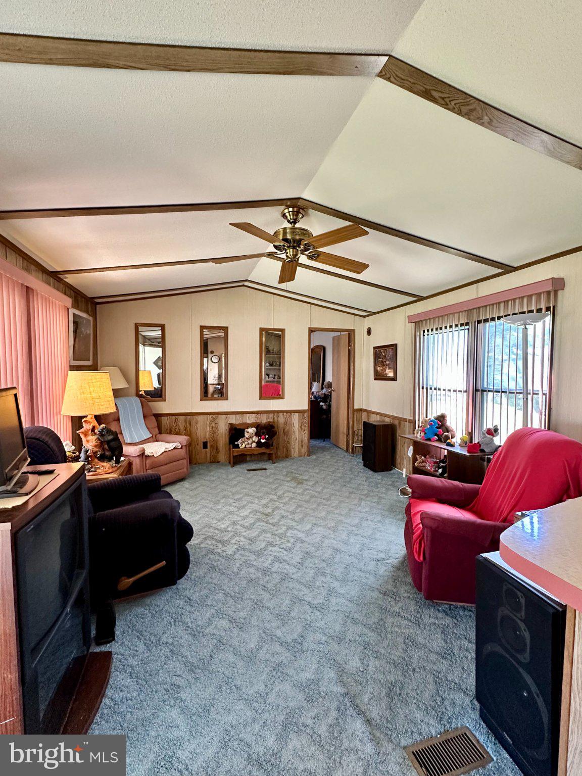 SUNSET ESTATES MHP - Residential