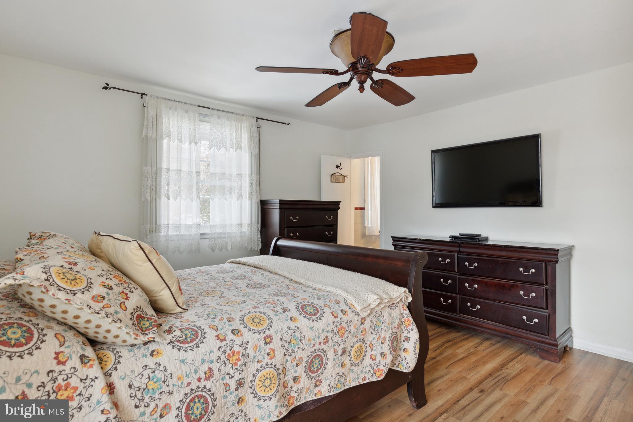 GLENSIDE - Residential