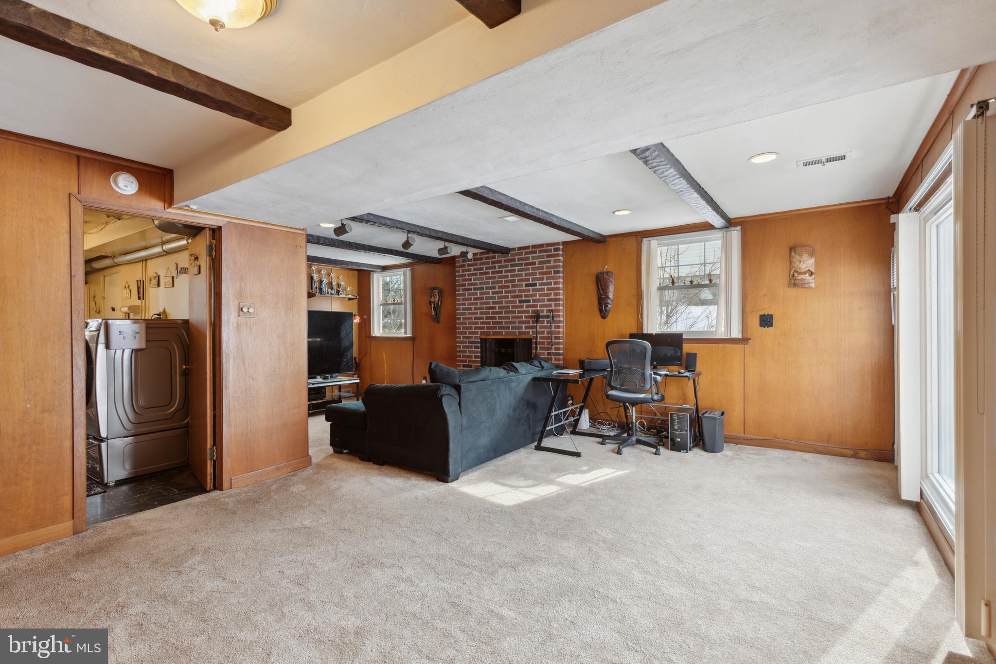 GLENSIDE - Residential