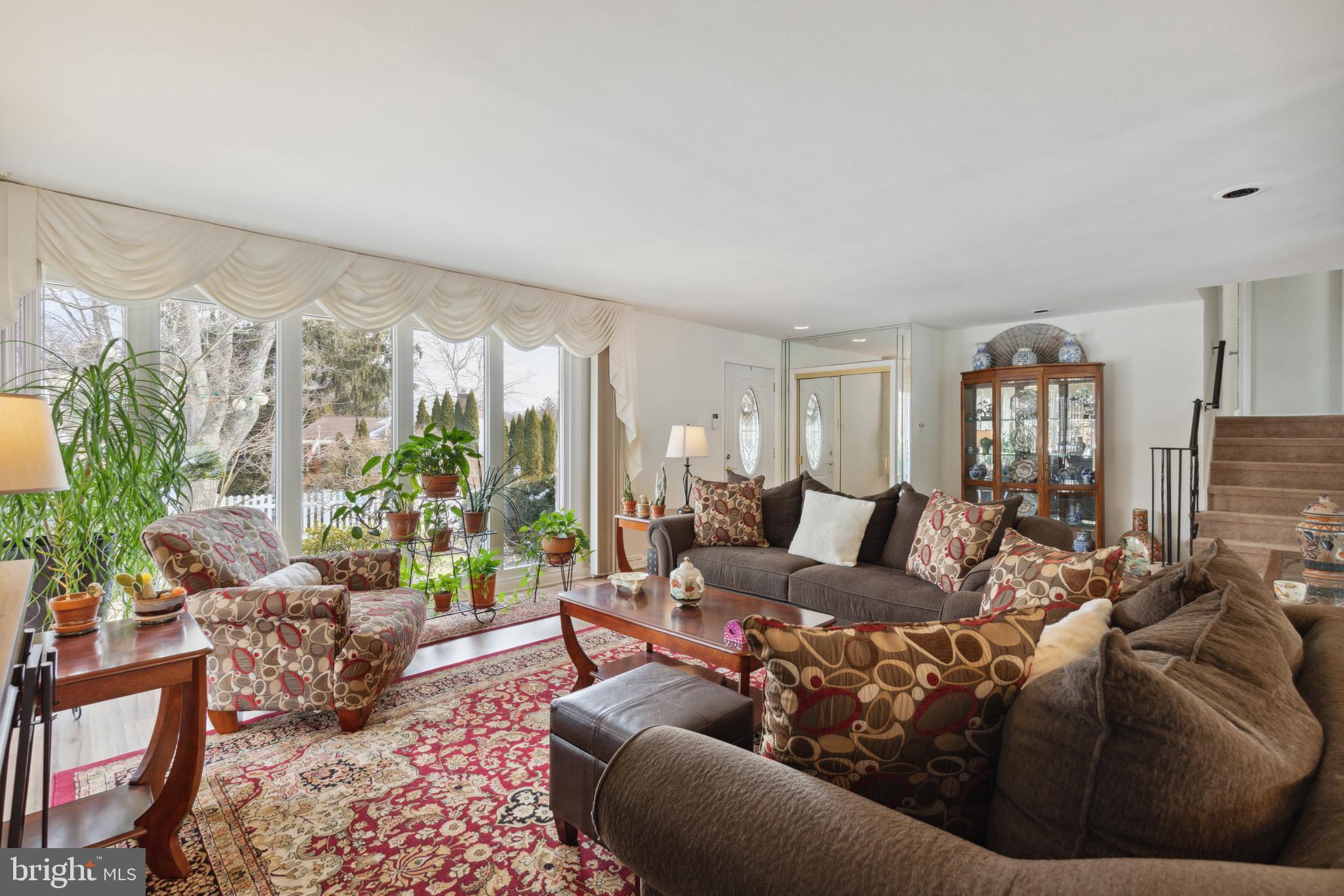 GLENSIDE - Residential
