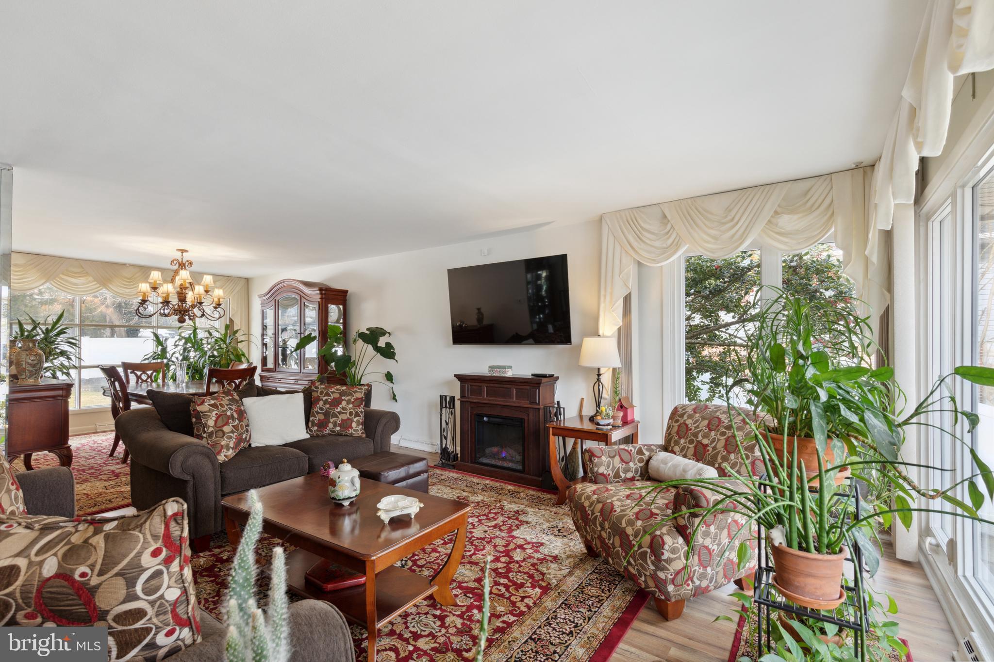 GLENSIDE - Residential