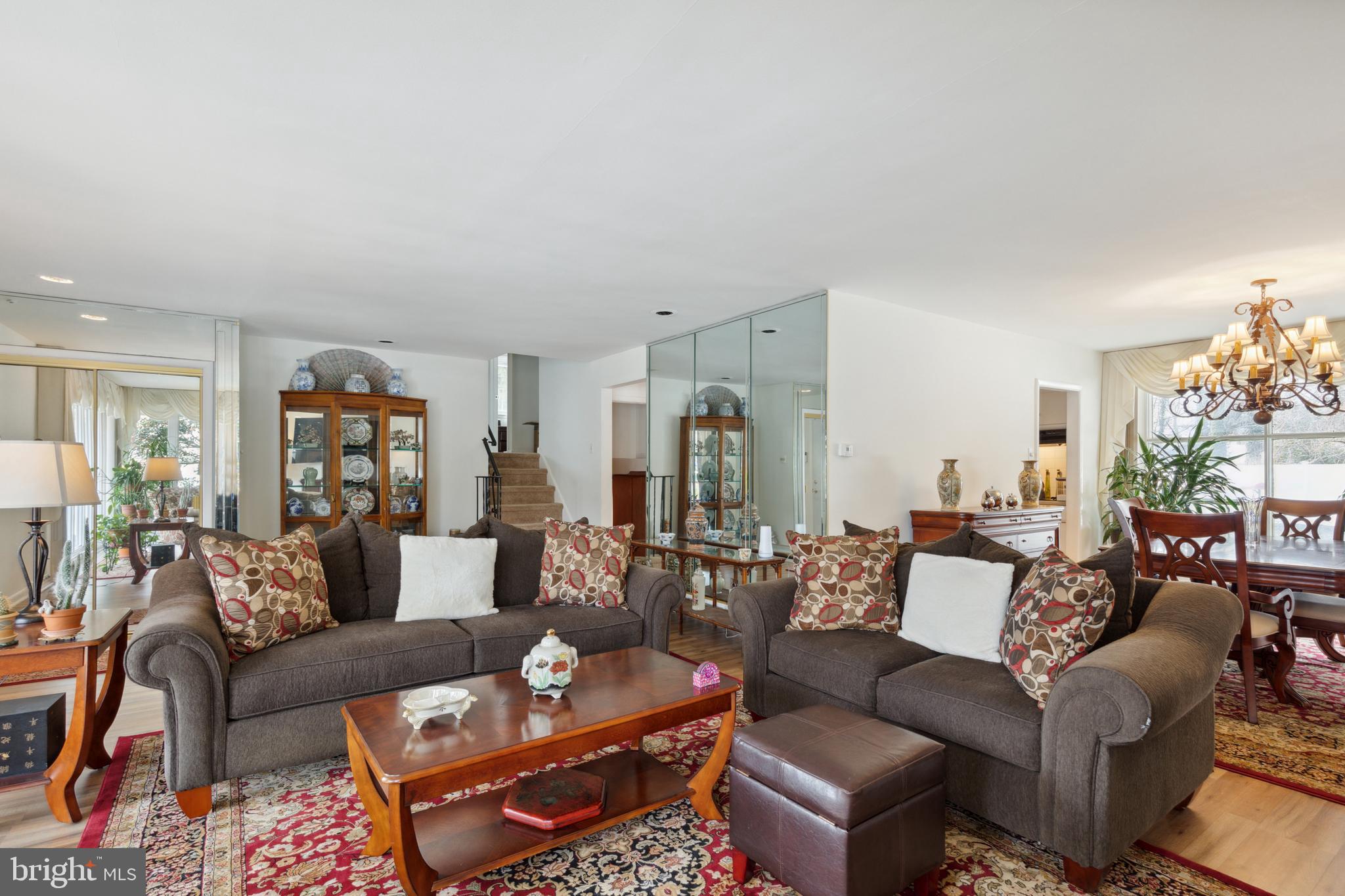 GLENSIDE - Residential