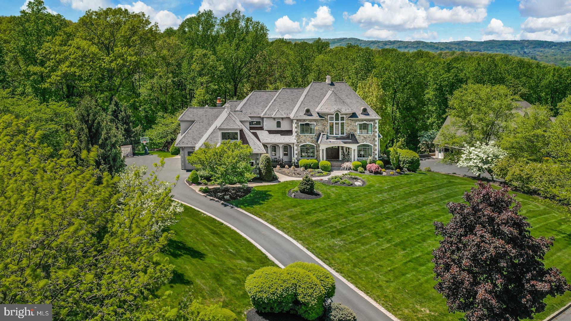 SADDLE RIDGE - Residential