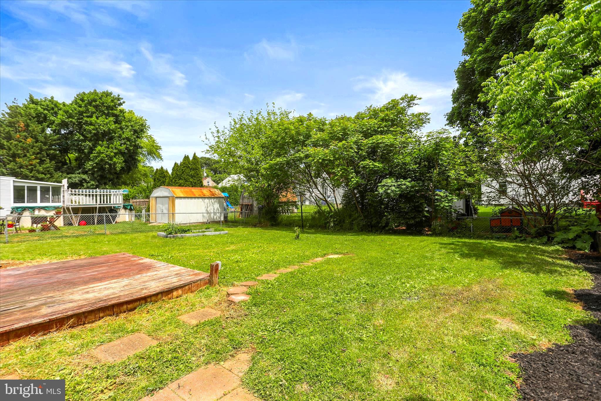 WOODLAND VIEW - Residential