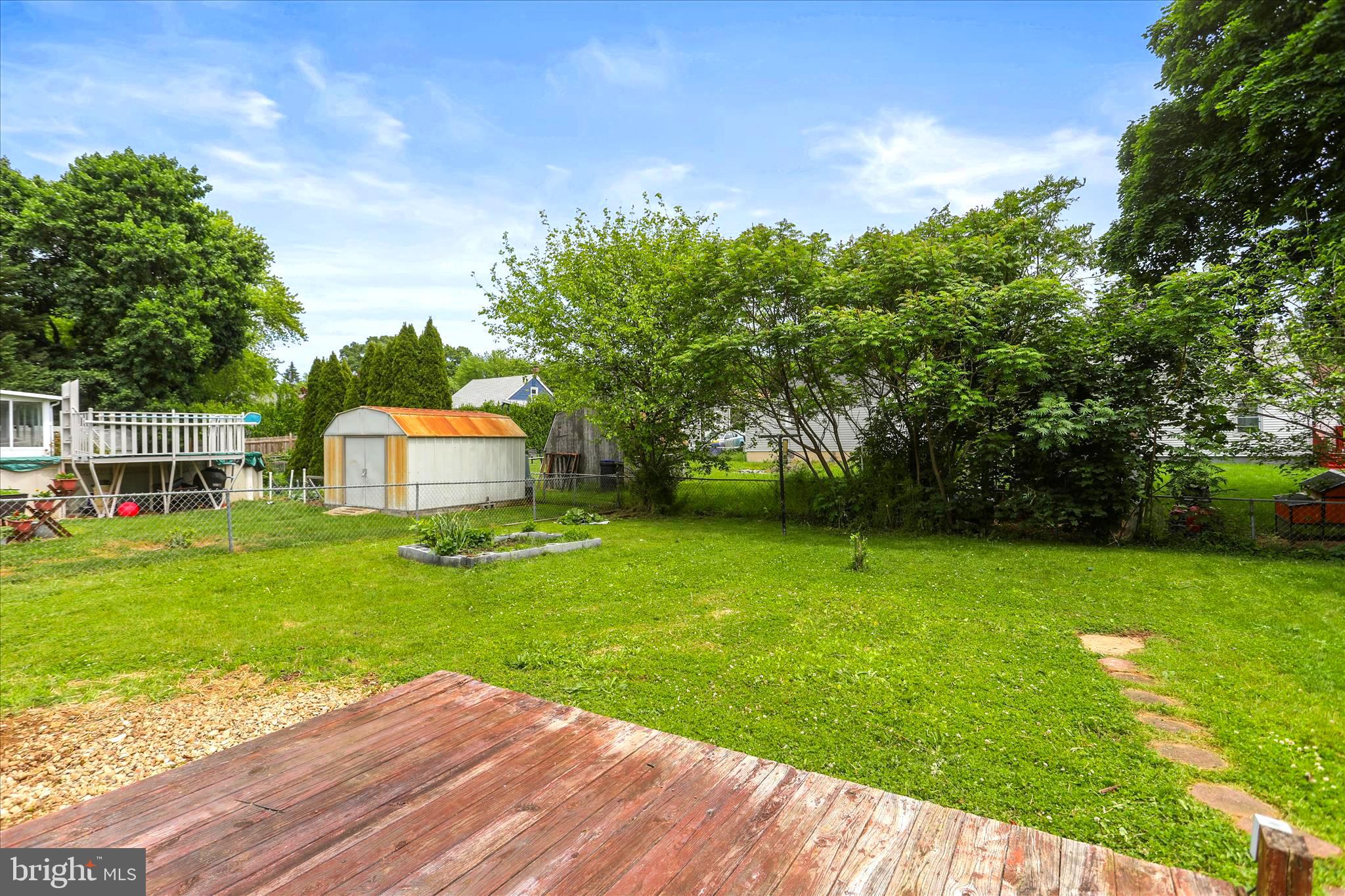 WOODLAND VIEW - Residential