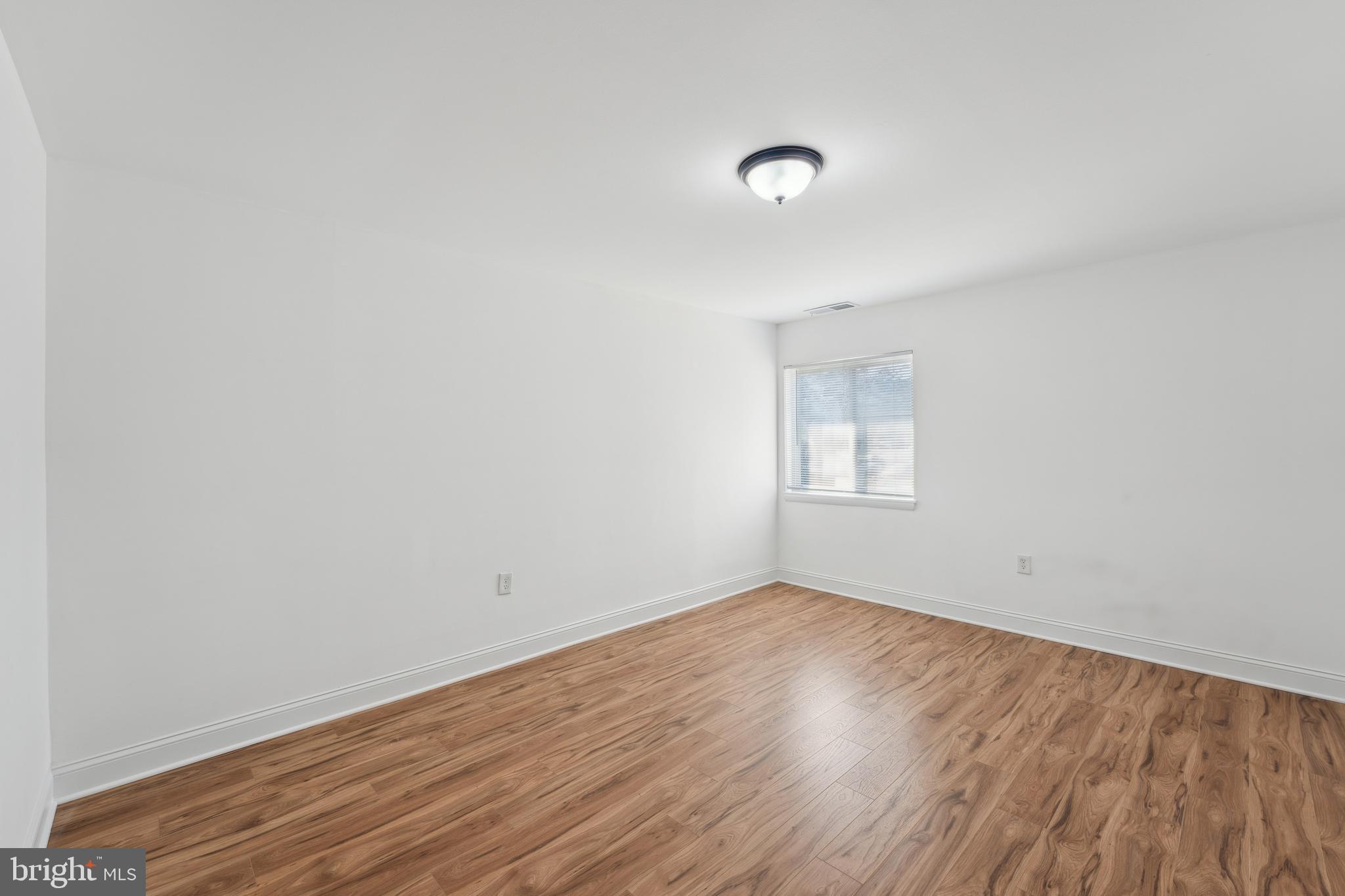 NORMANDIE ON THE LAKE II - Residential Lease