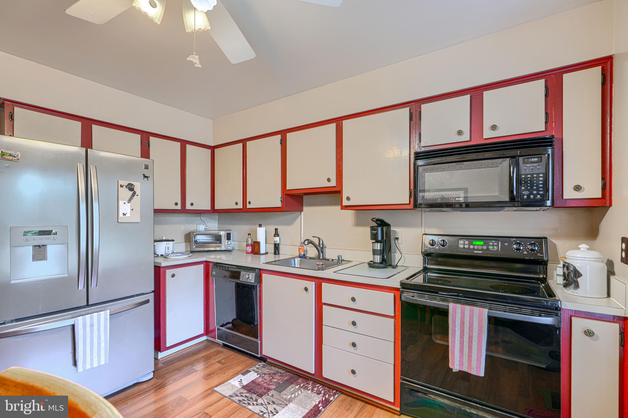 MAYS CHAPEL VILLAGE - Residential
